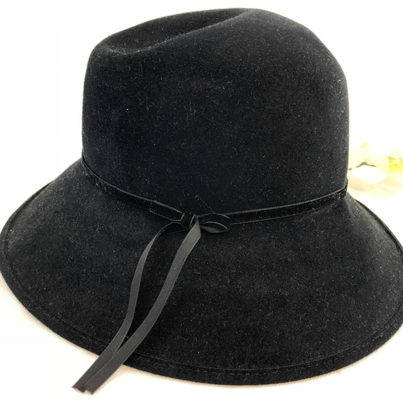 Helen Kaminski Black Hat great for winter days main image 4